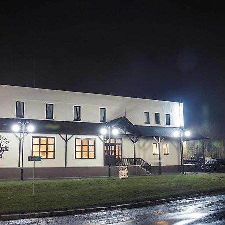 Hotel Gosciniec U Kowolki Kąkolewo Exterior foto